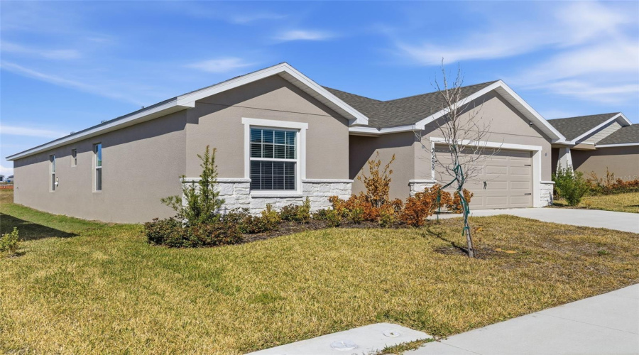 DAVENPORT, Florida 33837, 3 Bedrooms Bedrooms, ,2 BathroomsBathrooms,Residential,For Sale,SUNSET,0,MFRTB8474408