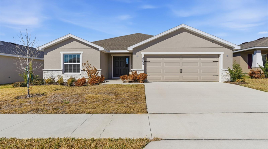 DAVENPORT, Florida 33837, 3 Bedrooms Bedrooms, ,2 BathroomsBathrooms,Residential,For Sale,SUNSET,0,MFRTB8474408