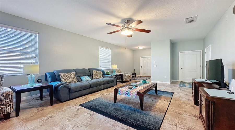 DAVENPORT, Florida 33897, 2 Bedrooms Bedrooms, ,2 BathroomsBathrooms,Residential,For Sale,SCATON,0,MFRS5142458