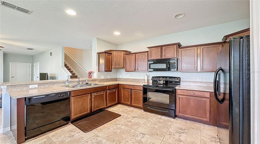 DAVENPORT, Florida 33897, 2 Bedrooms Bedrooms, ,2 BathroomsBathrooms,Residential,For Sale,SCATON,0,MFRS5142458