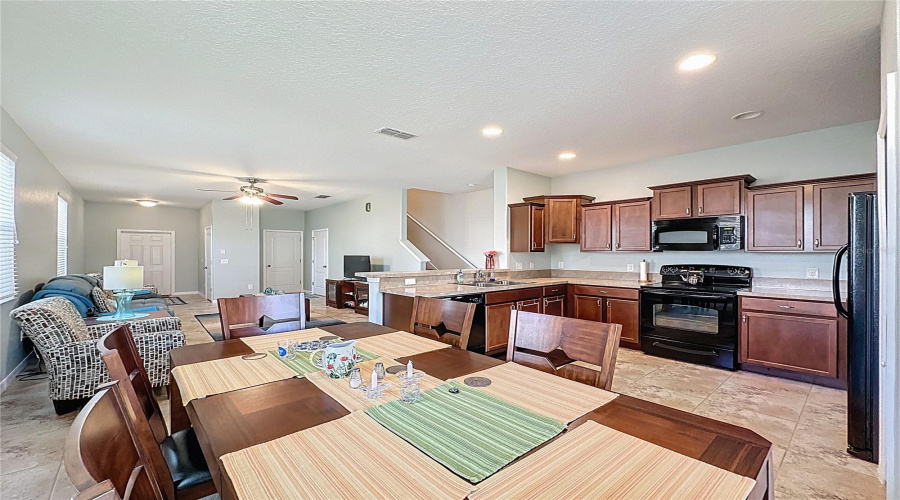 DAVENPORT, Florida 33897, 2 Bedrooms Bedrooms, ,2 BathroomsBathrooms,Residential,For Sale,SCATON,0,MFRS5142458