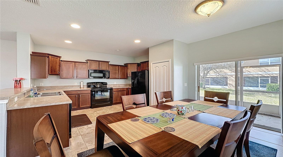 DAVENPORT, Florida 33897, 2 Bedrooms Bedrooms, ,2 BathroomsBathrooms,Residential,For Sale,SCATON,0,MFRS5142458