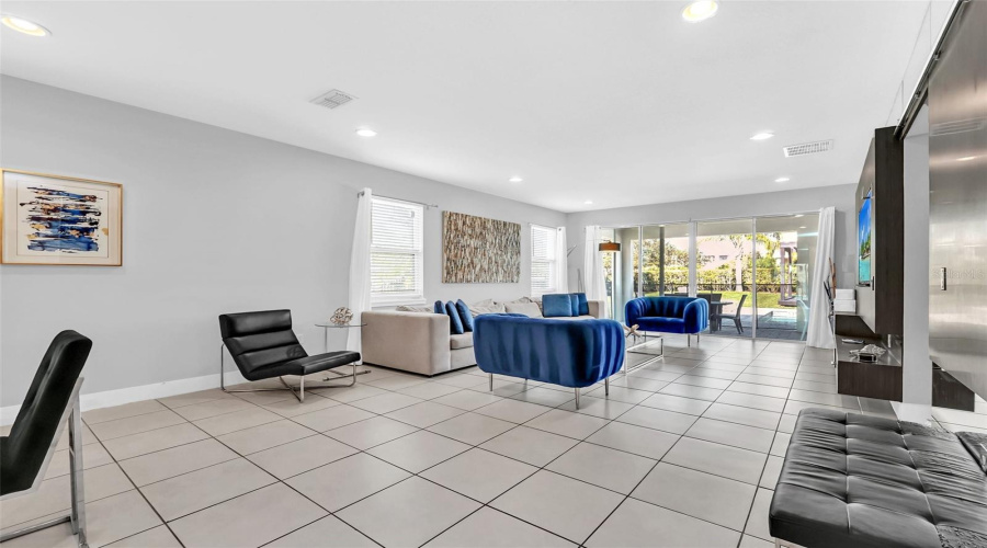 KISSIMMEE, Florida 34747, 8 Bedrooms Bedrooms, ,8 BathroomsBathrooms,Residential,For Sale,MACKINAW,0,MFRO6381127