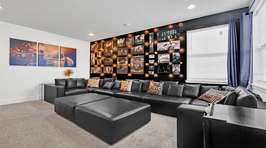 KISSIMMEE, Florida 34747, 8 Bedrooms Bedrooms, ,8 BathroomsBathrooms,Residential,For Sale,MACKINAW,0,MFRO6381127