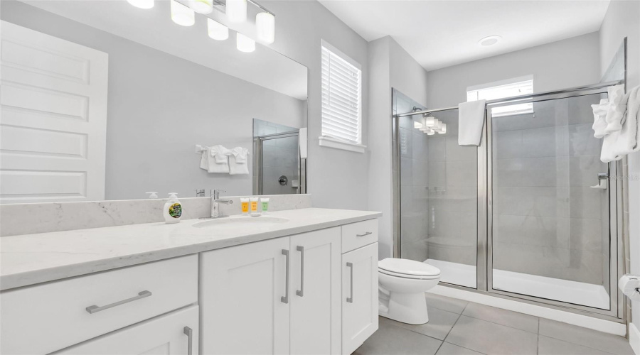 KISSIMMEE, Florida 34747, 8 Bedrooms Bedrooms, ,8 BathroomsBathrooms,Residential,For Sale,MACKINAW,0,MFRO6381127