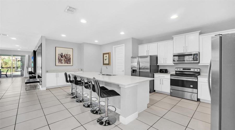 KISSIMMEE, Florida 34747, 8 Bedrooms Bedrooms, ,8 BathroomsBathrooms,Residential,For Sale,MACKINAW,0,MFRO6381127