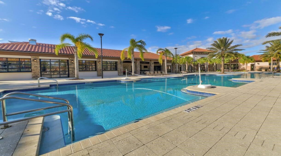 DAVENPORT, Florida 33837, 5 Bedrooms Bedrooms, ,5 BathroomsBathrooms,Residential,For Sale,ACORN,0,MFRO6379627