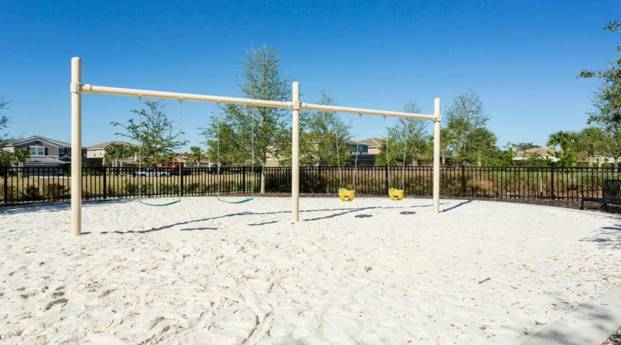 DAVENPORT, Florida 33837, 5 Bedrooms Bedrooms, ,5 BathroomsBathrooms,Residential,For Sale,ACORN,0,MFRO6379627