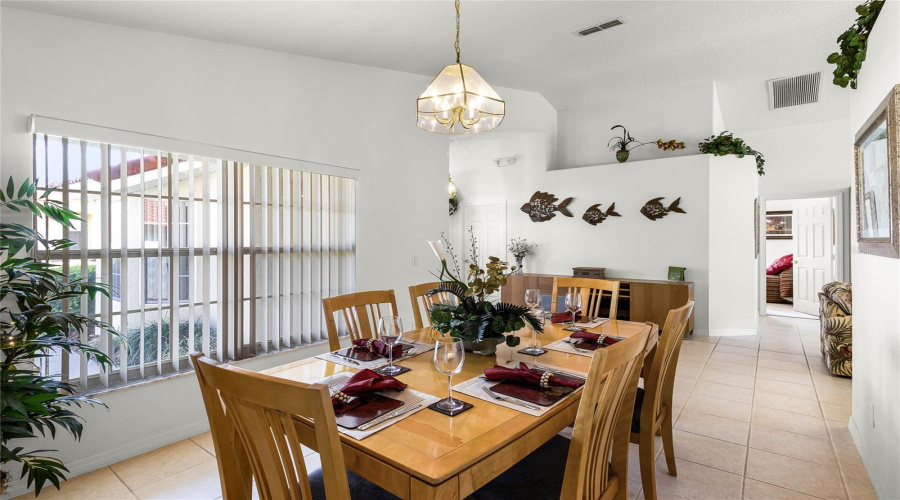 DAVENPORT, Florida 33897, 4 Bedrooms Bedrooms, ,3 BathroomsBathrooms,Residential,For Sale,SARAGOSSA,0,MFRS5143649