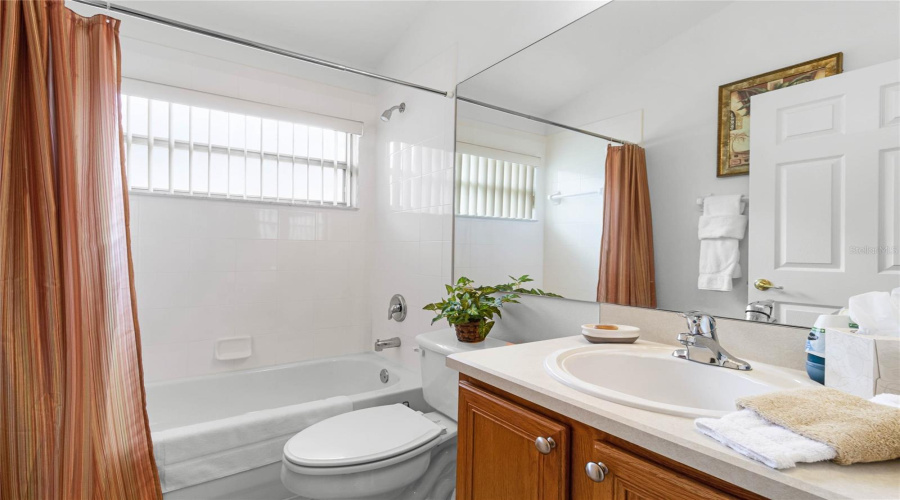 DAVENPORT, Florida 33897, 4 Bedrooms Bedrooms, ,3 BathroomsBathrooms,Residential,For Sale,SARAGOSSA,0,MFRS5143649