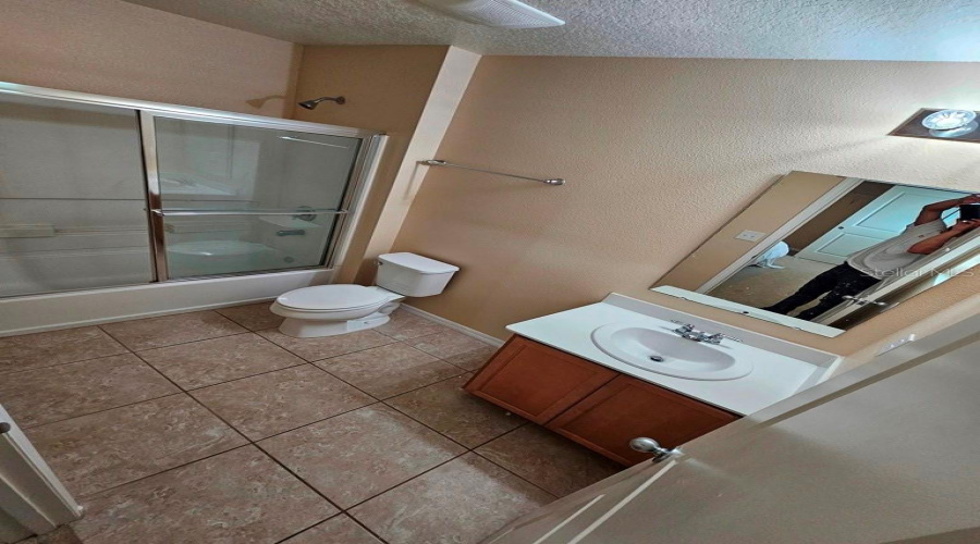 KISSIMMEE, Florida 34746, 4 Bedrooms Bedrooms, ,3 BathroomsBathrooms,Residential,For Sale,KILLARNEY,0,MFRO6381548