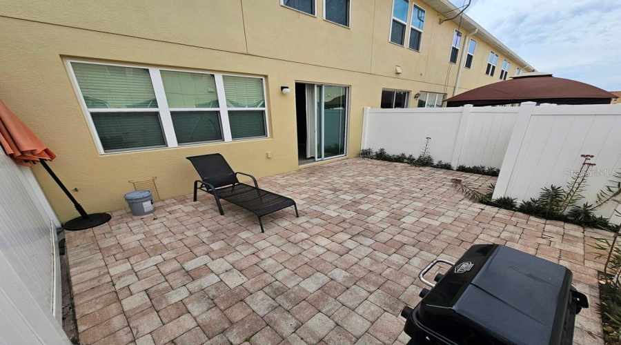KISSIMMEE, Florida 34746, 4 Bedrooms Bedrooms, ,3 BathroomsBathrooms,Residential,For Sale,KILLARNEY,0,MFRO6381548