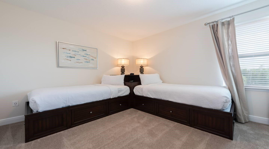 KISSIMMEE, Florida 34747, 5 Bedrooms Bedrooms, ,5 BathroomsBathrooms,Residential,For Sale,MARKER AVE,0,MFRO6380729