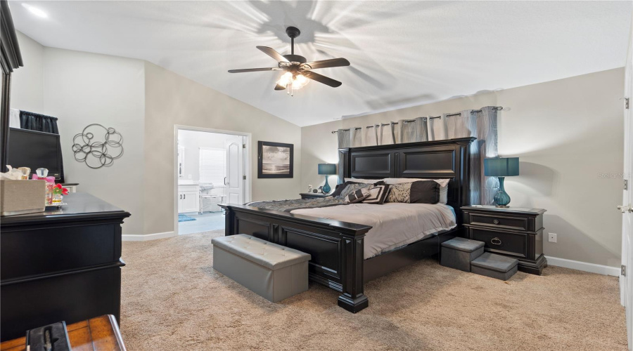 DAVENPORT, Florida 33897, 4 Bedrooms Bedrooms, ,3 BathroomsBathrooms,Residential,For Sale,OLD BRIDGE,0,MFRO6381715