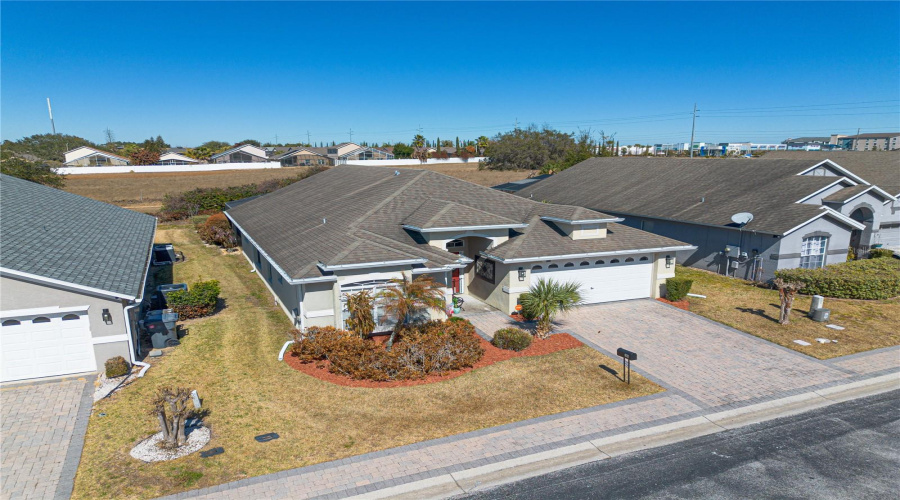 DAVENPORT, Florida 33897, 4 Bedrooms Bedrooms, ,3 BathroomsBathrooms,Residential,For Sale,OLD BRIDGE,0,MFRO6381715