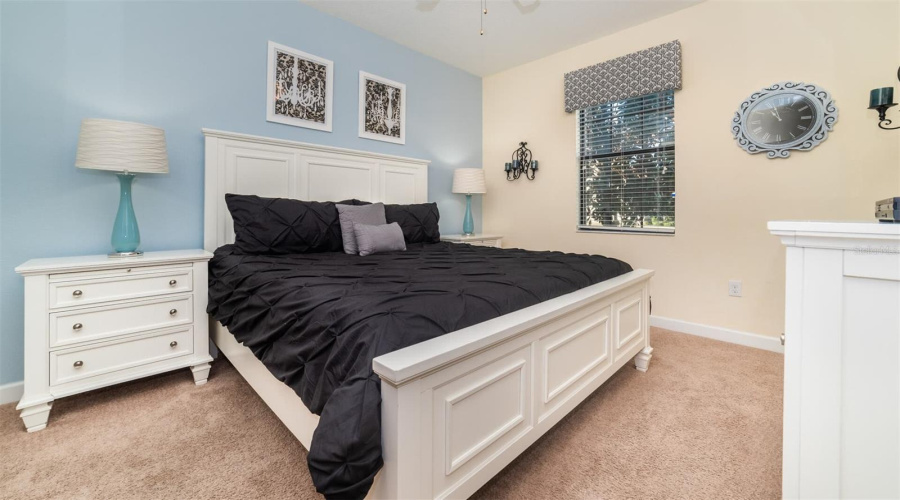 DAVENPORT, Florida 33896, 9 Bedrooms Bedrooms, ,5 BathroomsBathrooms,Residential,For Sale,MOON VALLEY,0,MFRO6381724