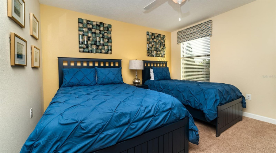 DAVENPORT, Florida 33896, 9 Bedrooms Bedrooms, ,5 BathroomsBathrooms,Residential,For Sale,MOON VALLEY,0,MFRO6381724