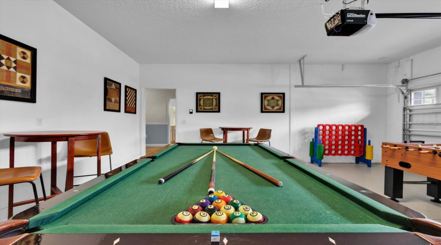 DAVENPORT, Florida 33896, 9 Bedrooms Bedrooms, ,5 BathroomsBathrooms,Residential,For Sale,MOON VALLEY,0,MFRO6381724