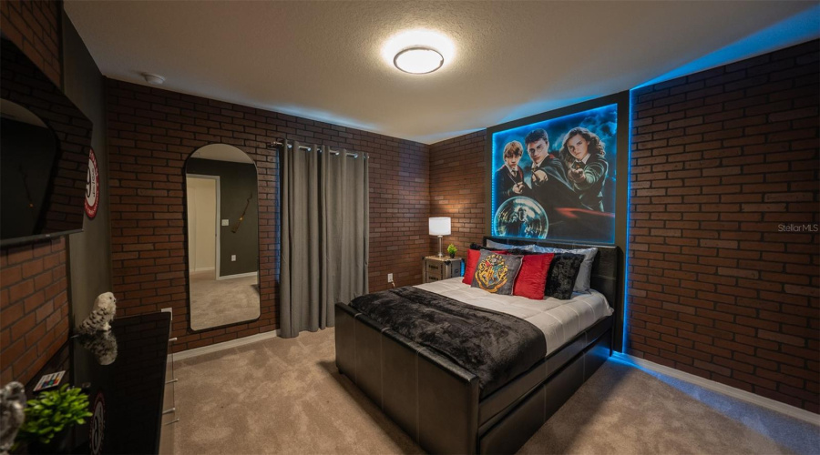 DAVENPORT, Florida 33897, 7 Bedrooms Bedrooms, ,5 BathroomsBathrooms,Residential,For Sale,LANA,0,MFRO6381356