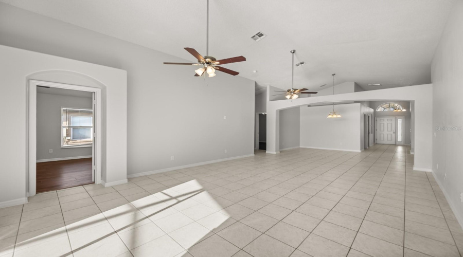 KISSIMMEE, Florida 34747, 5 Bedrooms Bedrooms, ,4 BathroomsBathrooms,Residential,For Sale,AUTUMN CREEK,0,MFRO6365715