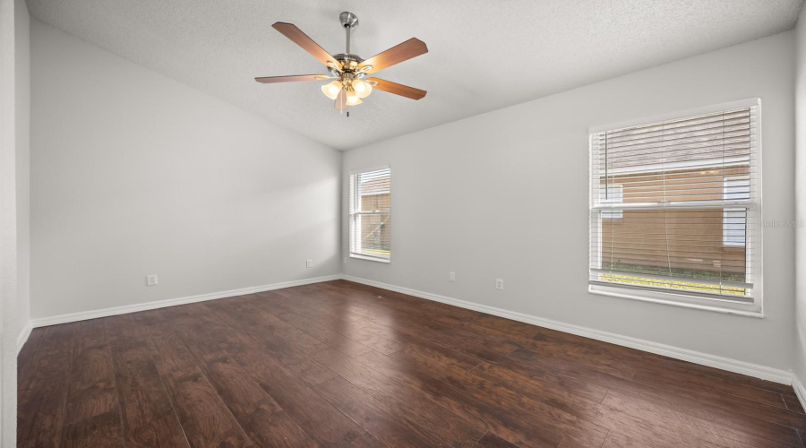 KISSIMMEE, Florida 34747, 5 Bedrooms Bedrooms, ,4 BathroomsBathrooms,Residential,For Sale,AUTUMN CREEK,0,MFRO6365715