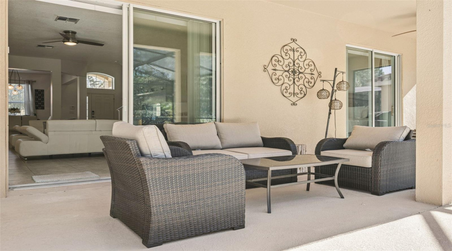 DAVENPORT, Florida 33837, 5 Bedrooms Bedrooms, ,5 BathroomsBathrooms,Residential,For Sale,OAKTREE,0,MFRS5143662