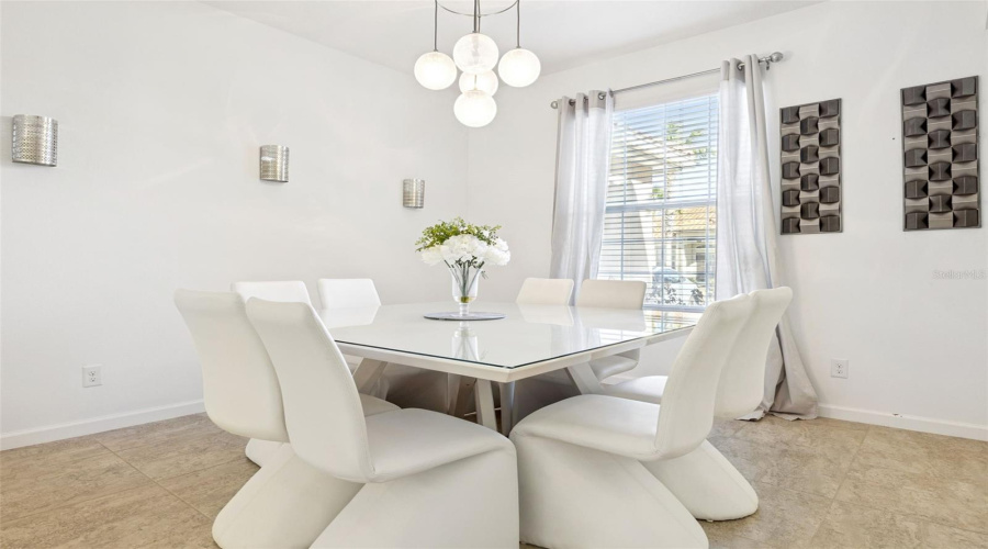 DAVENPORT, Florida 33837, 5 Bedrooms Bedrooms, ,5 BathroomsBathrooms,Residential,For Sale,OAKTREE,0,MFRS5143662