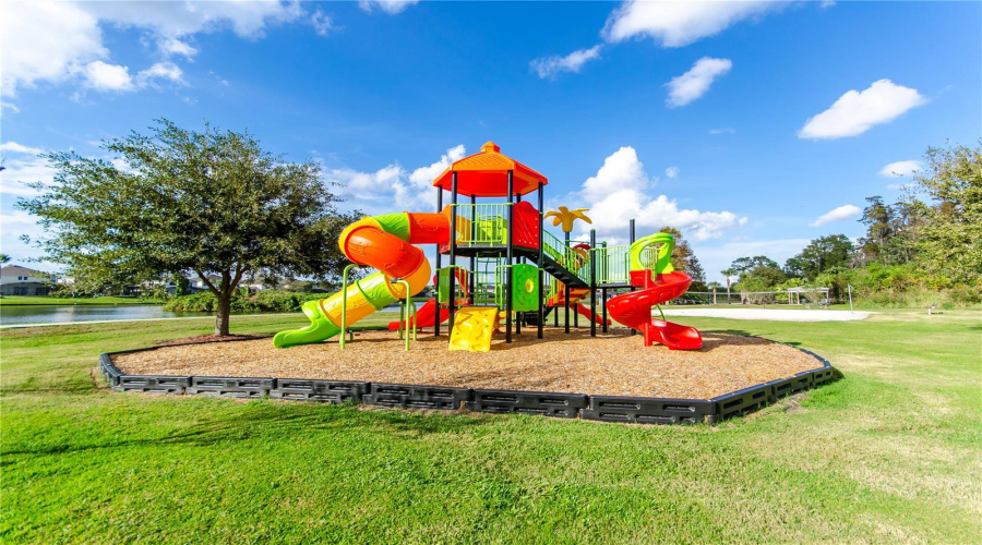 KISSIMMEE, Florida 34746, 3 Bedrooms Bedrooms, ,2 BathroomsBathrooms,Residential,For Sale,PARK TERRACE,0,MFRO6323024