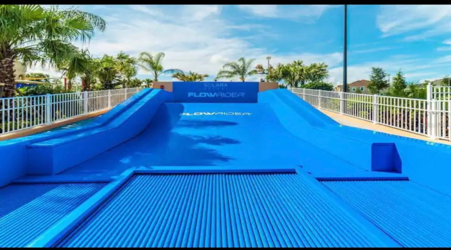 KISSIMMEE, Florida 34747, 6 Bedrooms Bedrooms, ,5 BathroomsBathrooms,Residential,For Sale,SAWYER PALM,0,MFRO6381814