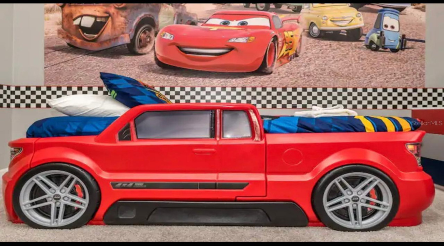 KISSIMMEE, Florida 34747, 6 Bedrooms Bedrooms, ,5 BathroomsBathrooms,Residential,For Sale,SAWYER PALM,0,MFRO6381814