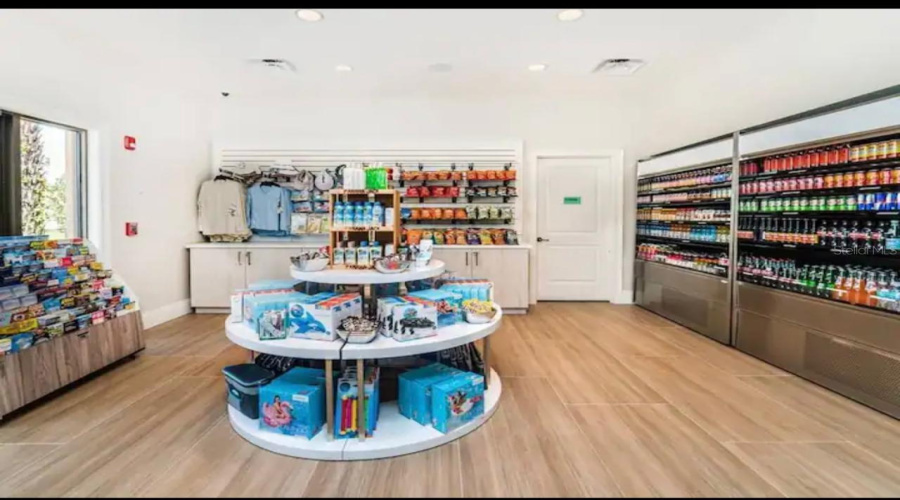 KISSIMMEE, Florida 34747, 6 Bedrooms Bedrooms, ,5 BathroomsBathrooms,Residential,For Sale,SAWYER PALM,0,MFRO6381814