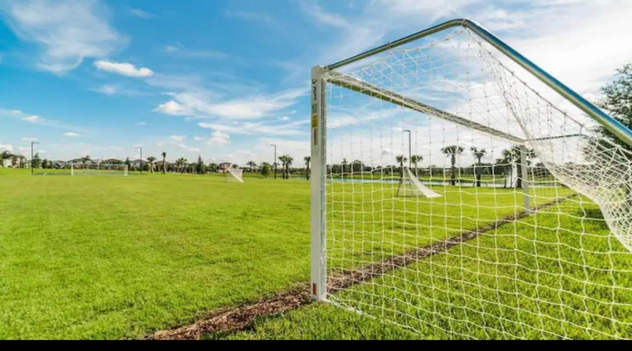 KISSIMMEE, Florida 34747, 6 Bedrooms Bedrooms, ,5 BathroomsBathrooms,Residential,For Sale,SAWYER PALM,0,MFRO6381814