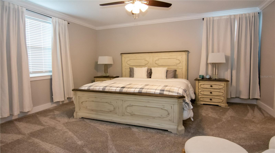 KISSIMMEE, Florida 34746, 5 Bedrooms Bedrooms, ,4 BathroomsBathrooms,Residential,For Sale,MYRTLE PINE,0,MFRO6287353