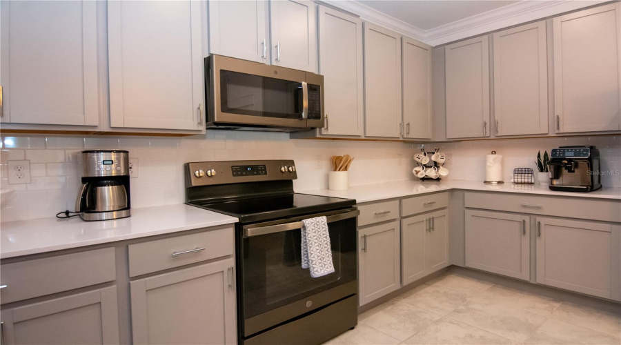 KISSIMMEE, Florida 34746, 5 Bedrooms Bedrooms, ,4 BathroomsBathrooms,Residential,For Sale,MYRTLE PINE,0,MFRO6287353