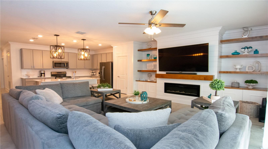 KISSIMMEE, Florida 34746, 5 Bedrooms Bedrooms, ,4 BathroomsBathrooms,Residential,For Sale,MYRTLE PINE,0,MFRO6287353