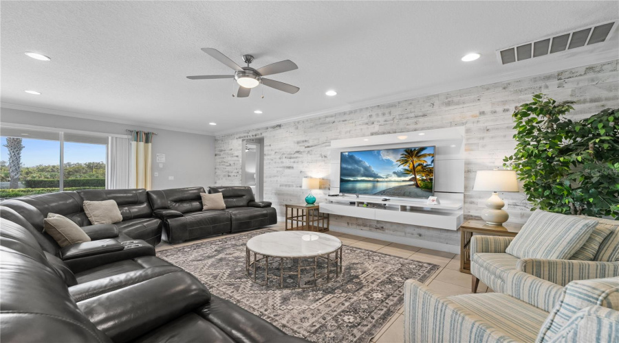 KISSIMMEE, Florida 34747, 12 Bedrooms Bedrooms, ,12 BathroomsBathrooms,Residential,For Sale,FAIRFAX,0,MFRO6379752