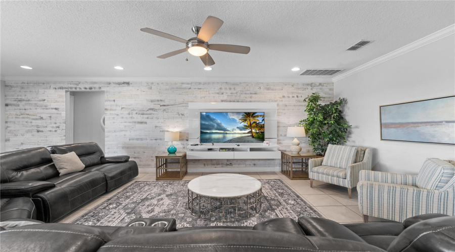 KISSIMMEE, Florida 34747, 12 Bedrooms Bedrooms, ,12 BathroomsBathrooms,Residential,For Sale,FAIRFAX,0,MFRO6379752