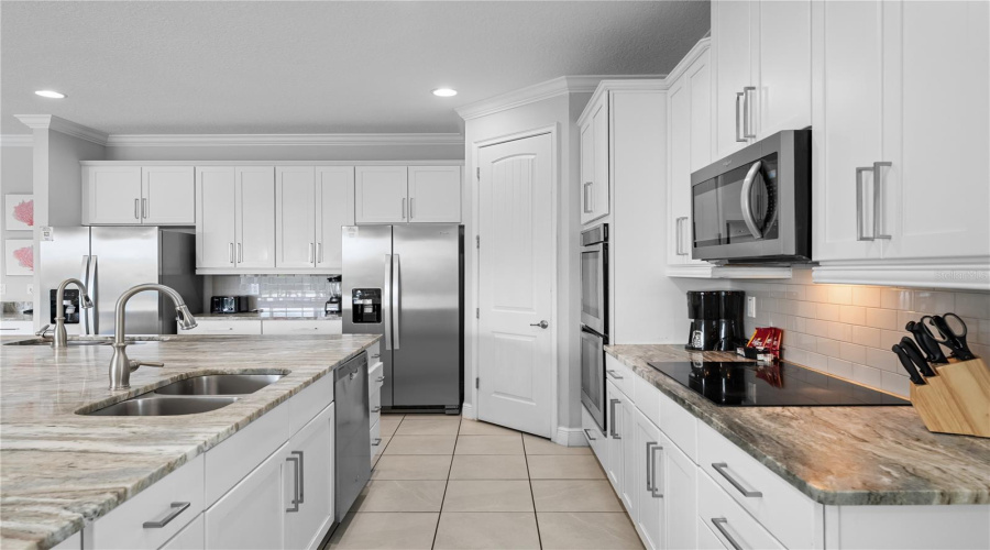 KISSIMMEE, Florida 34747, 12 Bedrooms Bedrooms, ,12 BathroomsBathrooms,Residential,For Sale,FAIRFAX,0,MFRO6379752