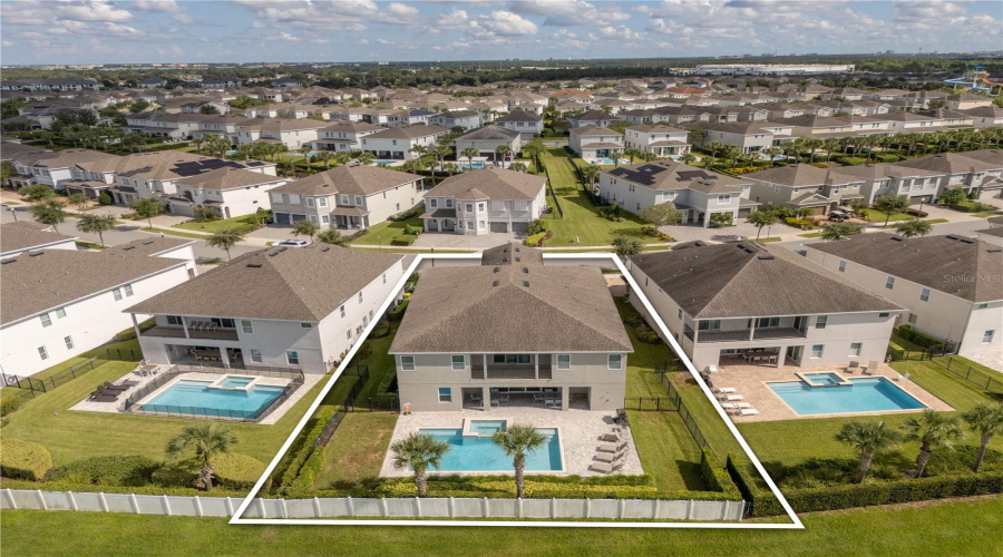 KISSIMMEE, Florida 34747, 12 Bedrooms Bedrooms, ,12 BathroomsBathrooms,Residential,For Sale,FAIRFAX,0,MFRO6379752