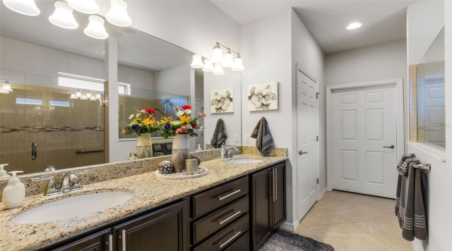 DAVENPORT, Florida 33837, 3 Bedrooms Bedrooms, ,2 BathroomsBathrooms,Residential,For Sale,ALICANTE,0,MFRS5143506