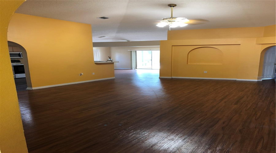 DAVENPORT, Florida 33897, 4 Bedrooms Bedrooms, ,2 BathroomsBathrooms,Residential,For Sale,CARDIFF,0,MFRS5137291