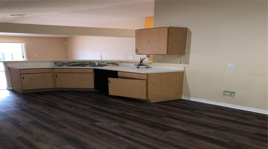 DAVENPORT, Florida 33897, 4 Bedrooms Bedrooms, ,2 BathroomsBathrooms,Residential,For Sale,CARDIFF,0,MFRS5137291