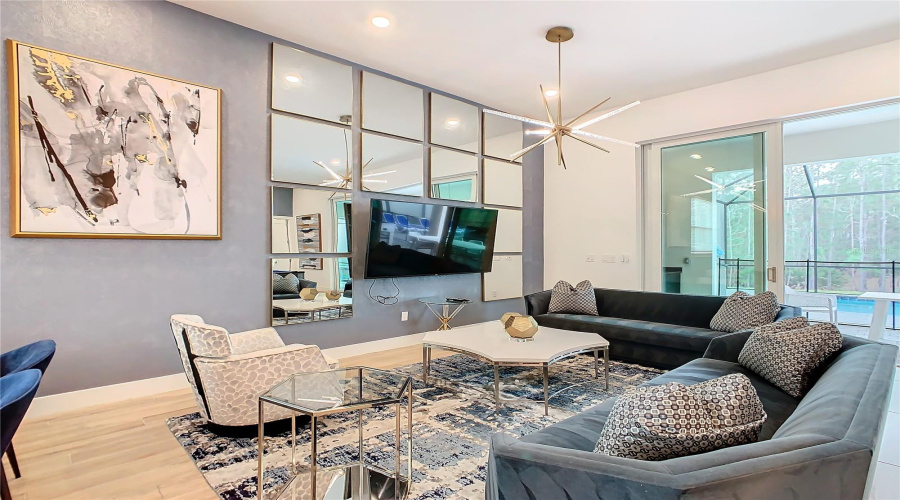 DAVENPORT, Florida 33837, 6 Bedrooms Bedrooms, ,6 BathroomsBathrooms,Residential,For Sale,PINE OAK,0,MFRO6380856