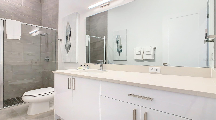 DAVENPORT, Florida 33837, 6 Bedrooms Bedrooms, ,6 BathroomsBathrooms,Residential,For Sale,PINE OAK,0,MFRO6380856