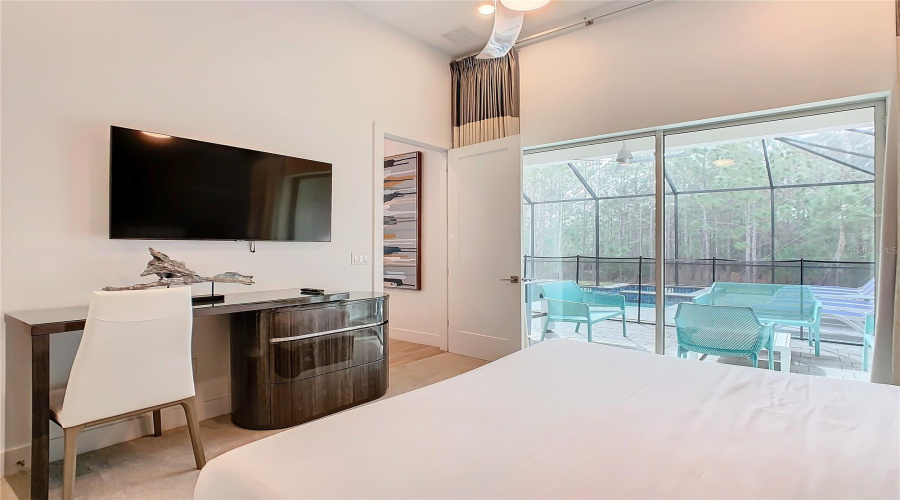 DAVENPORT, Florida 33837, 6 Bedrooms Bedrooms, ,6 BathroomsBathrooms,Residential,For Sale,PINE OAK,0,MFRO6380856