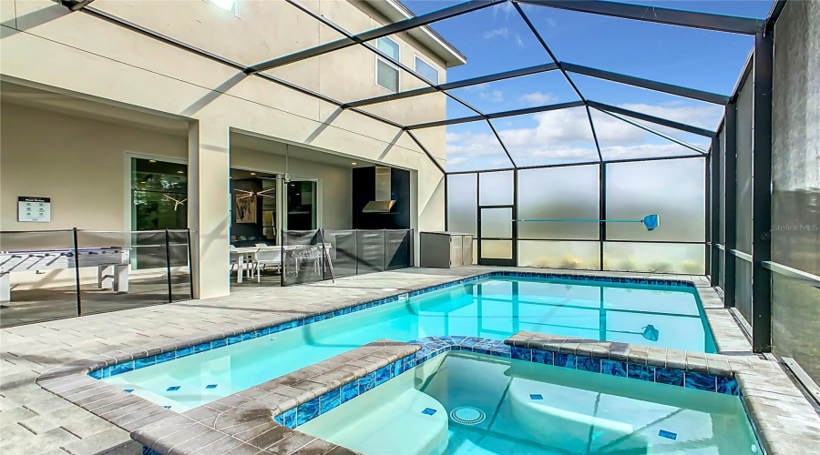 DAVENPORT, Florida 33837, 6 Bedrooms Bedrooms, ,6 BathroomsBathrooms,Residential,For Sale,PINE OAK,0,MFRO6380856