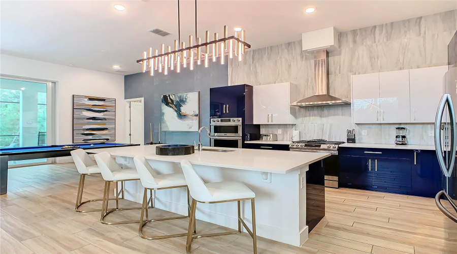 DAVENPORT, Florida 33837, 6 Bedrooms Bedrooms, ,6 BathroomsBathrooms,Residential,For Sale,PINE OAK,0,MFRO6380856