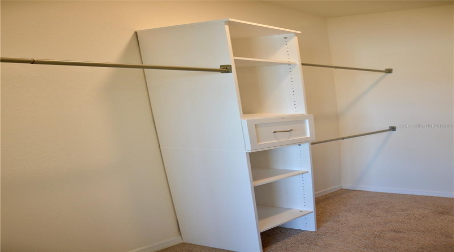 DAVENPORT, Florida 33837, 3 Bedrooms Bedrooms, ,2 BathroomsBathrooms,Residential,For Sale,EAGLEVIEW,0,MFRS5143737