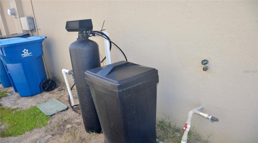 DAVENPORT, Florida 33837, 3 Bedrooms Bedrooms, ,2 BathroomsBathrooms,Residential,For Sale,EAGLEVIEW,0,MFRS5143737