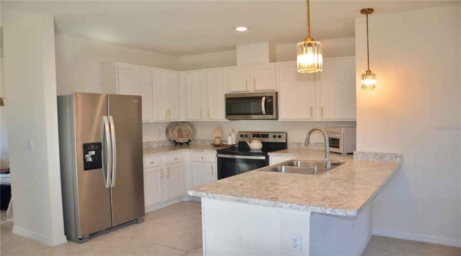 DAVENPORT, Florida 33837, 3 Bedrooms Bedrooms, ,2 BathroomsBathrooms,Residential,For Sale,EAGLEVIEW,0,MFRS5143737